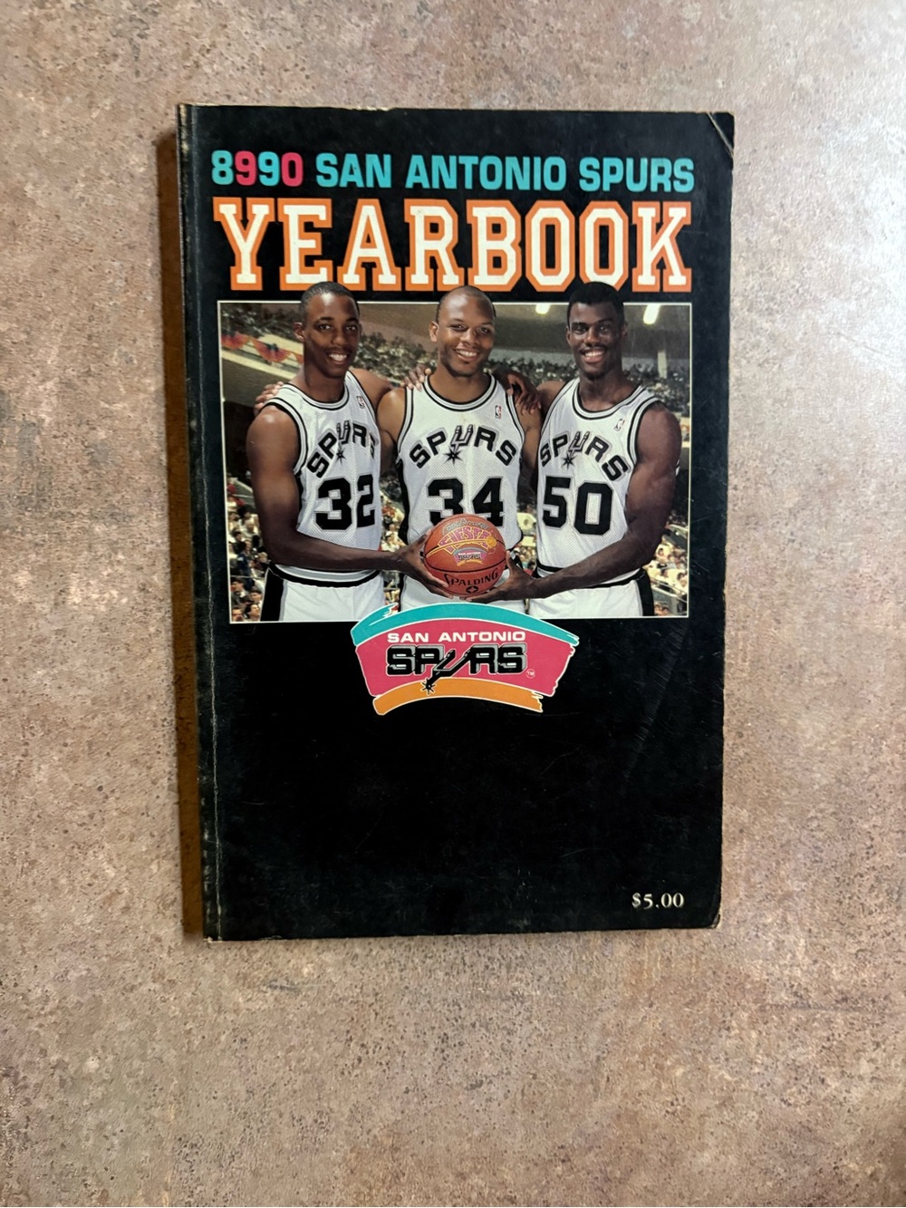 San Antonio Spurs 1989-90 Yearbook - Team Cover